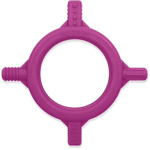 ARK Therapeutic bijtspeeltje baby Tetra-Bite magenta zacht kunststof Kauwtool voor baby's en peuters om de mondmotoriek en sensorische ontwikkeling te stimuleren.