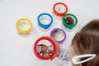TickiT Regenbogen Beobachter Lernspielzeug - bunte Entdeckungen-2