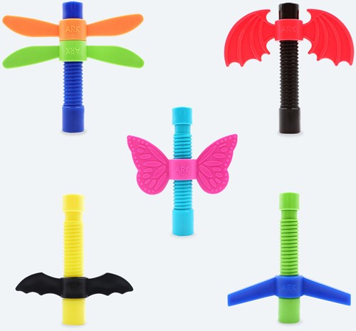 ARK Therapeutic Fidget Spinner Bleistiftaufsatz Fledermaus Multicolor Spielzeug Draaiende fidget met vleugelontwerp, te gebruiken als handfidget of potloodtopper.-2